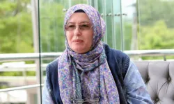 Diyanet'in tepki çeken hutbesi sonrası açıkladı: Ünlü yazar başörtüsünü çıkaracak!