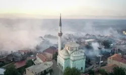 SON DAKİKA Çanakkale yangınında 785 kişi tahliye edildi! Çok sayıda ev küle döndü!