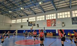 Germencik'te 30 Ağustos Zafer Kupası Voleybol Turnuvası nefes kesti