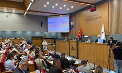 Öğrenci indirimi geri mi geliyor?   Büyükşehir Meclis’i yarıda kaldı!