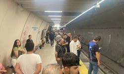 Metroda kaos! Teknik arıza nedeniyle seferler aksadı!