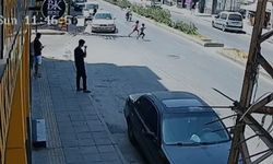 Anne çığlıkları sokağı sardı: Karşıya geçmeye çalışan 2 kardeşten biri öldü!