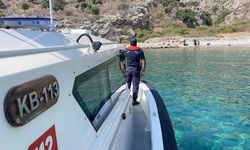 Marmaris açıklarında 20 göçmen yakalandı, Söğüt Sahili'nde 14 kişi kurtarıldı