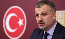 Oktay Saral’dan Bülent Tezcan’a ağır suçlamalar: Kuşadası aile çiftliğiniz mi oldu?