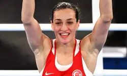 Milli boksör Buse Naz Çakıroğlu Dünya Boks Şampiyonası'nda ikinci oldu!