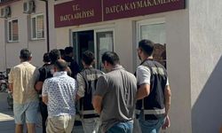 Muğla'da Polonya bayraklı teknede FETÖ şüphelileri yakalandı