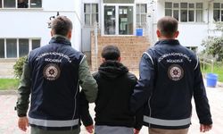 Yasa dışı çalıştırma baskını: 4 göçmen yakalandı, işletme sahibine para cezası!