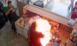Telefon tamircisinin elinde batarya bomba gibi patladı