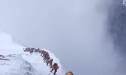 900'e yakın dağcı tahliye edildi!