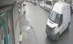 Minibüs dükkâna girdi, genç kadın ölümden döndü: Kaza anları kamerada