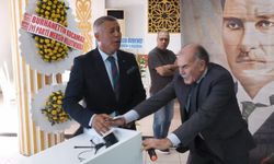 İYİ Parti Tarsus İlçe Kongresi’nde gerginlik... Kürsü devirdi, arbede çıktı