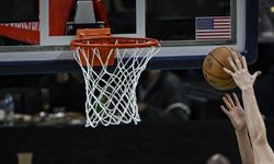 NBA'de yıldızlar geceye damga vurdu! Wembanyama 40, Edwards 41 sayıyla takımlarını zafere taşıdı