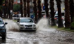 Ani dolu yağışı Antalya’yı vurdu!