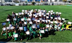 Bornovalı minikler Gazi Mustafa Kemal Atatürk için ter döktü!