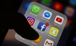 Yeni sosyal medya yasası çıktı mı? 15 yaş altına sosyal medya yasaklandı mı?