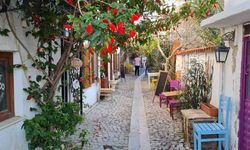 Ege’nin sakin ve huzur dolu adresi: Tarih, deniz ve lezzetin buluştuğu kasaba