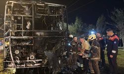 İzmir'de ESHOT alevlere teslim oldu!