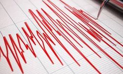 SON DAKİKA İzmir'de öğle saatlerinde deprem! 9 Kasım 2025