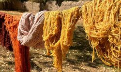 Van’da kadınlar kök boyayla geleneksel el sanatlarını yaşatıyor