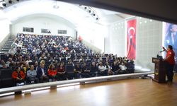 Karabağlar dirençleniyor: AKUT'tan Belediye personeline Afet seferberliği!