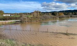 Kuvvetli yağış Ayvacık’ta taşkına neden oldu