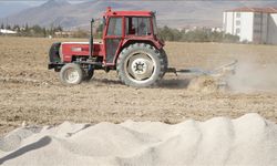 Tarımda ponza taşıyla su tasarrufu sağlanıyor