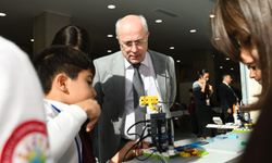 DEÜden Aydın’da genç bilim insanlarına destek