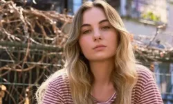 Sahipsizler dizisinde Melis'i canlandıran Mina Derman kimdir? Kaç yaşında?