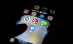 İnfial yaratan olay! 'Öğretmen öğrencisini dudağından öptü' iddiası şoke etti