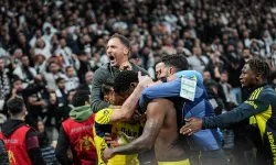 Domenico Tedesco: “2-0’dan dönmek büyük bir sonuç, oyuncularımı kutluyorum”