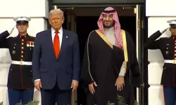 Trump'tan Jeffrey Epstein sorusuna sert yanıt: "Sizin berbat şirketiniz suçlulardan biri!"