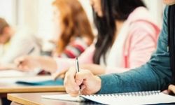 1 Ocak günü okullar tatil mi? Yılın ilk günü okul var mı?