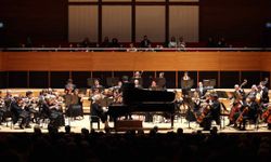 İzmir’de Cumhuriyetin kurucularından İsmet İnönü anıldı!