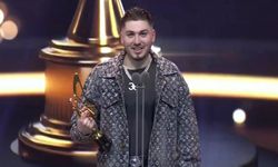 Yılın en çok dinlenen rapçisinden hayranlarına kötü haber!