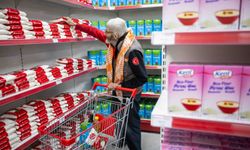 Bornova’da 3 bin 500 ailenin kartına yeni yıl öncesi ek destek