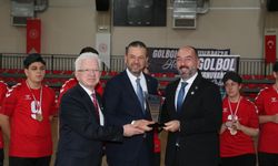 Çiğli’de görme engelliler golbol turnuvası farkındalık yarattı