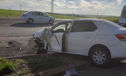 Diyarbakır’da minibüs ve otomobil çarpıştı: 7 yaralı