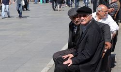 İzmirli emekliler 200 TL’lik pansiyonlarda hayatta kalıyor!