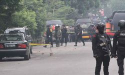 Endonezya’da otobüs faciası: 16 yolcu hayatını kaybetti