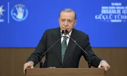 Cumhurbaşkanı Erdoğan'dan Özel'e yanıt: "Ya topu taca atıyor ya saldırganlaşıyor ya da saçmalıyor!"