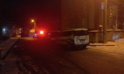 Sokak ortasında silahlı saldırı: 1 kişi hayatını kaybetti!