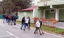 Galerici görünümlü tefecilere baskın!