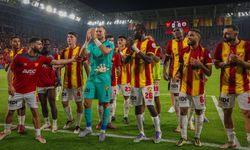 Göztepe savunmasıyla zirveyi zorladı!