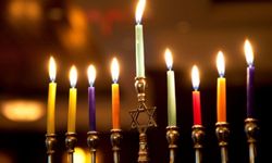 Hanuka Bayramı ve 9 kollu şamdanın (hanukiya) anlamı
