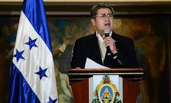 Trump'tan kafa karıştıran hamle! 45 yıl hapis cezası alan Honduras'ın eski liderini resmen affetti