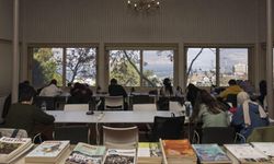 İzmir’de kütüphaneler binlerce okuru ağırladı!