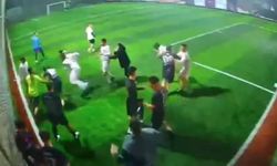 İzmir’de halı saha maçı kavgaya dönüştü!