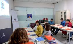 İzmir Büyükşehir’den örnek adım! Destekli istihdamla 53 kişiye iş imkanı