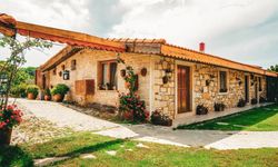 İzmir'de 600 yıllık taş evleri ve efsane dibek kahvesiyle ünlü köy