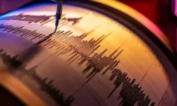 6.7 büyüklüğünde deprem! O ülkede tsunami alarmı!